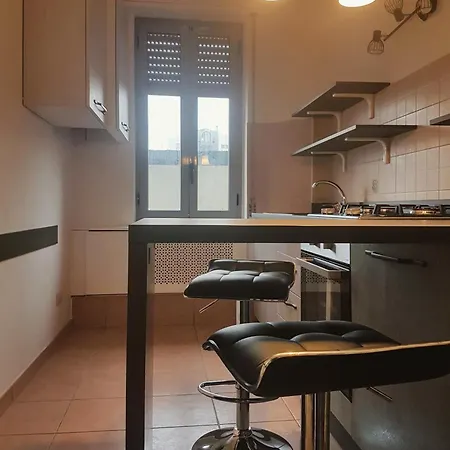Apartamento Little 5 Stops To Duomo